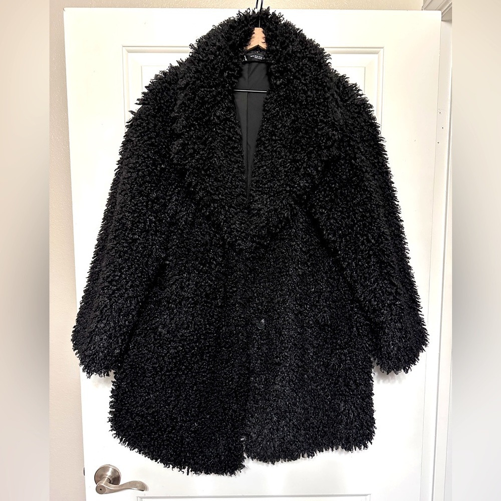 Zara black faux fur jacket size XL, worn once!